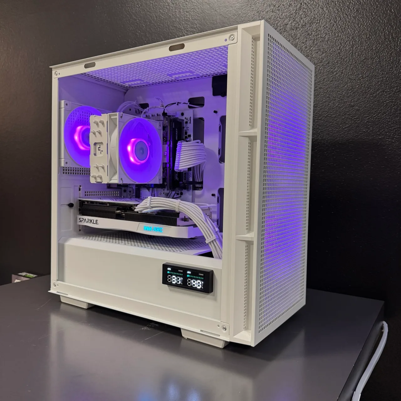 PC Gaming Assemblato (Intel i5 12400 6-core, Intel ARC A750 8GB, 32GB RAM, 1.5TB, Bianco) - Windows 11 - Nuovo, fotografia 4
