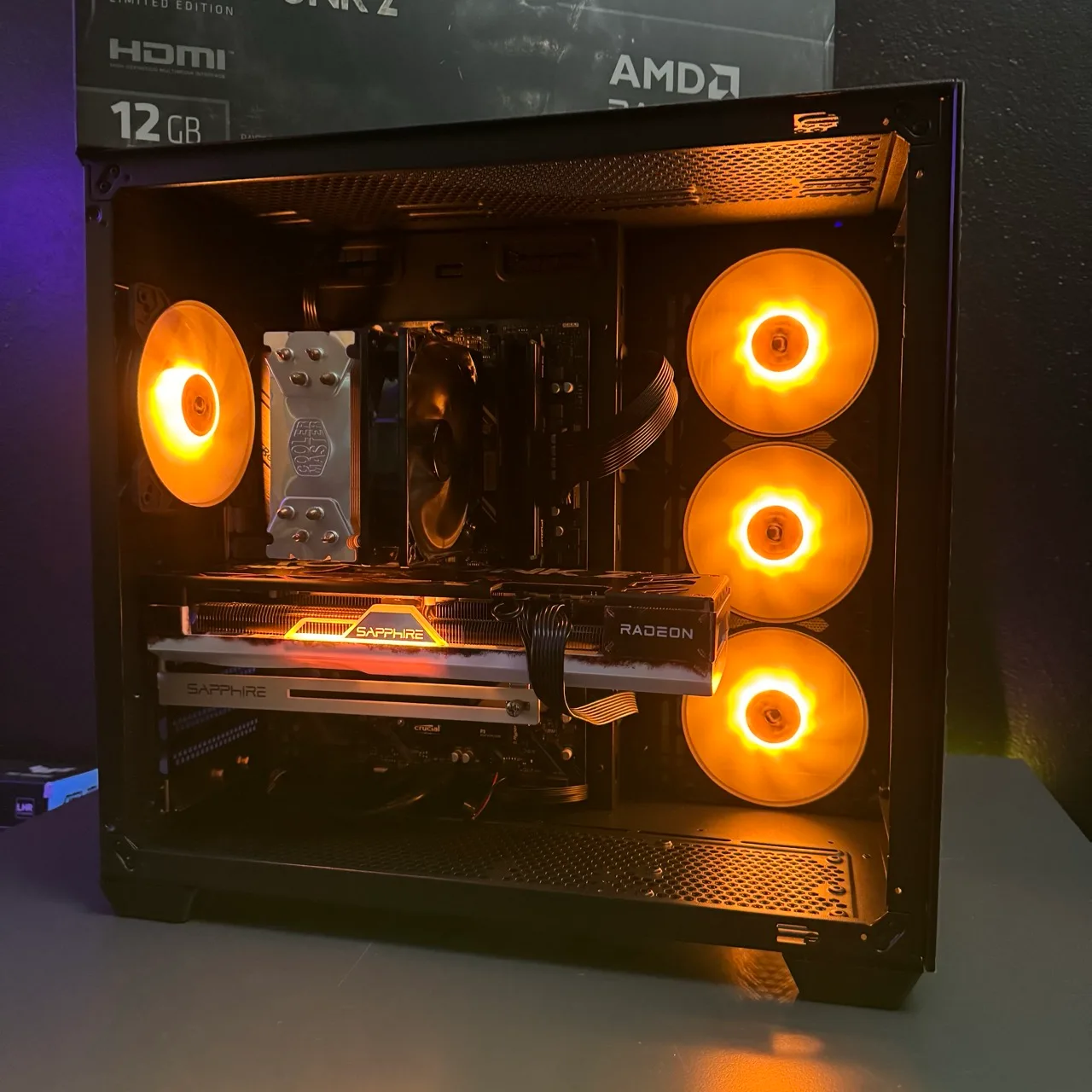PC Gaming Ricondizionato assemblato ASRock (Ryzen 7 8-core, Radeon RX 7700 XT 12GB, 32GB, 3TB) - Windows 11 - Eccellente, fotografia 3