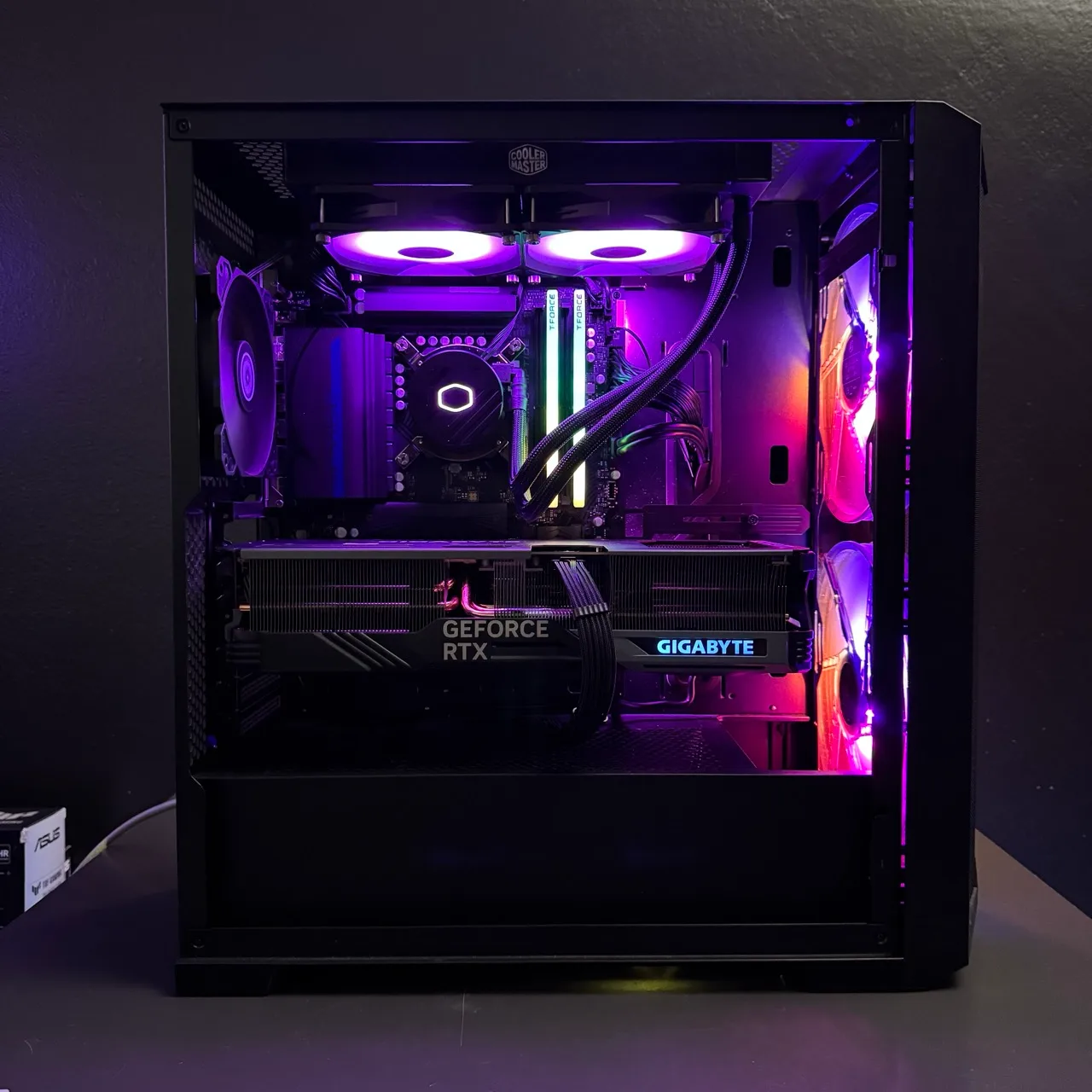 PC Gaming Assemblato 4K Ricondizionato Intel (i7-12700K 20-core, 32GB, RTX 4080 SUPER, 3TB) - Windows 11 - Ottimo, fotografia 2