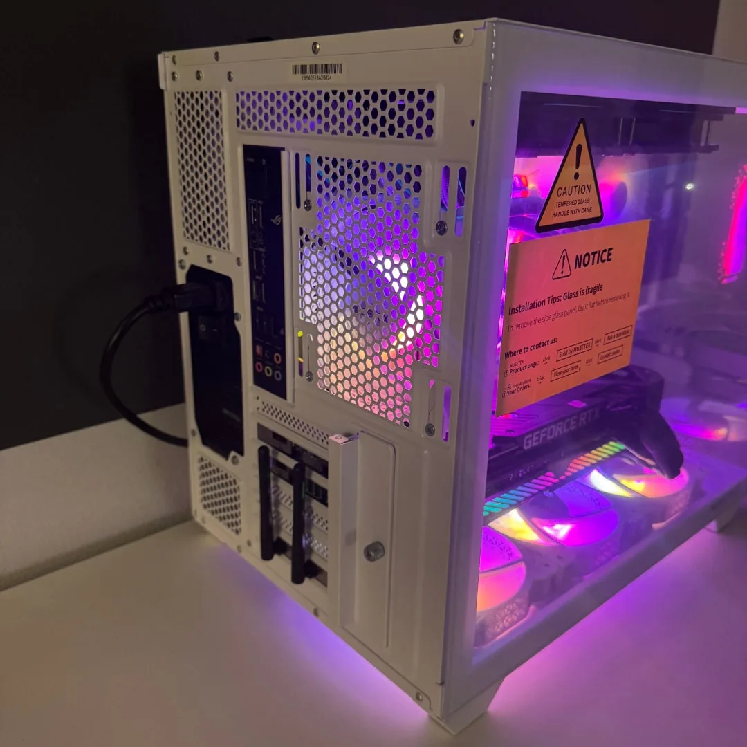 PC Gaming assemblato (Intel i9-10900K, 64GB RAM, 3TB SSD, RTX 3080 10GB, Wi-Fi) – Eccellente, fotografia 4