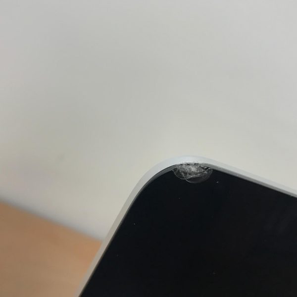 Apple iMac (Retina 5K, 27 pollici, 2017, i5 3.4GHz, 8GB RAM, 1TB Fusion, AMD 4GB) Ricondizionato - <strong>[Chip sul vetro]</strong> - Image 3