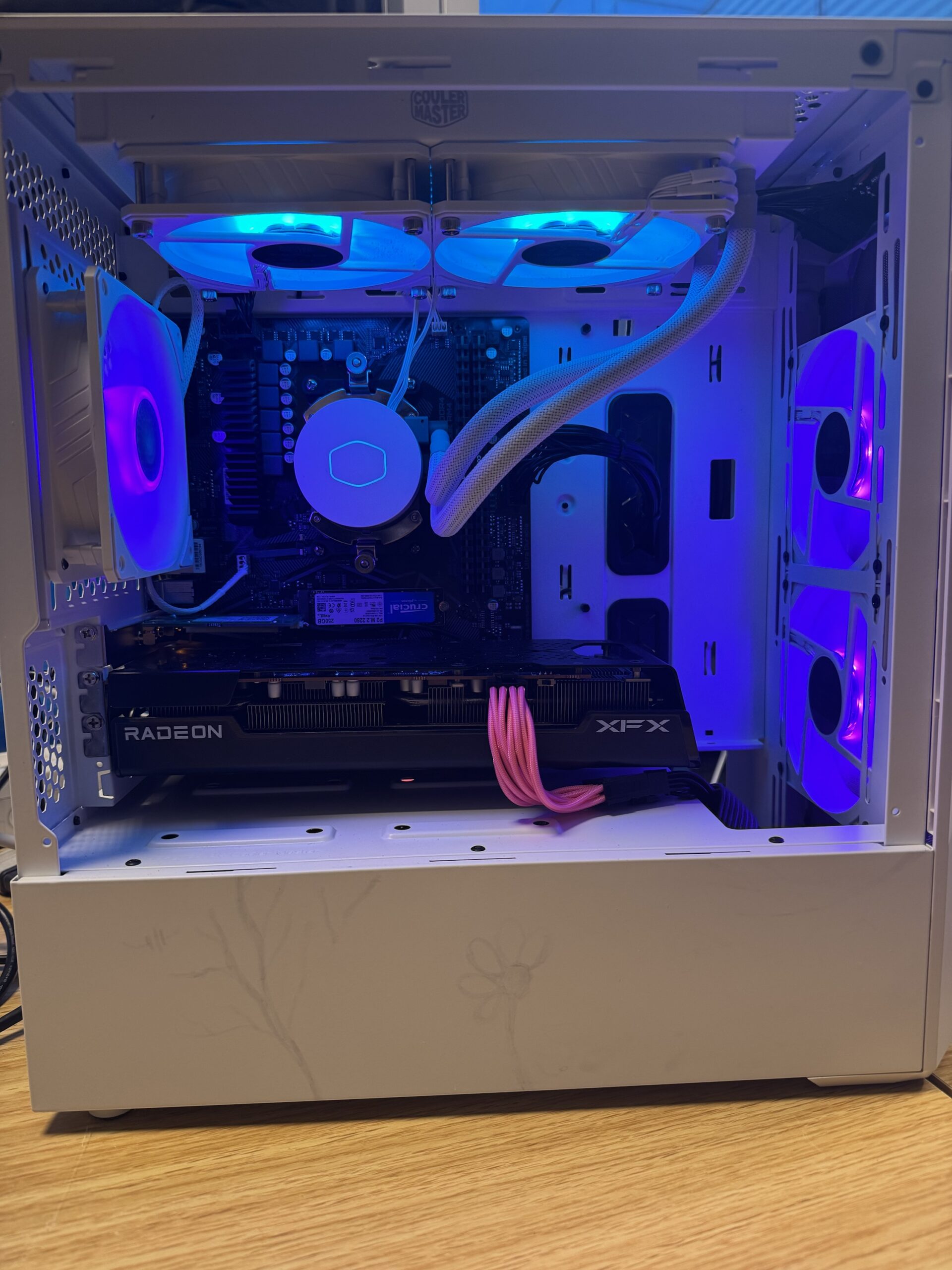 PC Gaming Ricondizionato Assemblato Gigabyte (Ryzen 5 6-core, 16GB, RX 6650 XT 8GB, 1.25TB) - Windows 11 - Ottimo - Image 3