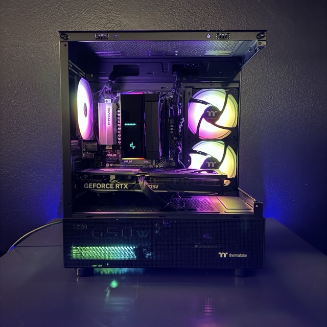 PC Gaming Assemblato Ricondizionato ASUS (Ryzen 5 6-core, 32 GB, RTX 4060 Ti 8GB, 2TB, WiFi) - Windows 11 - Eccellente - Image 2