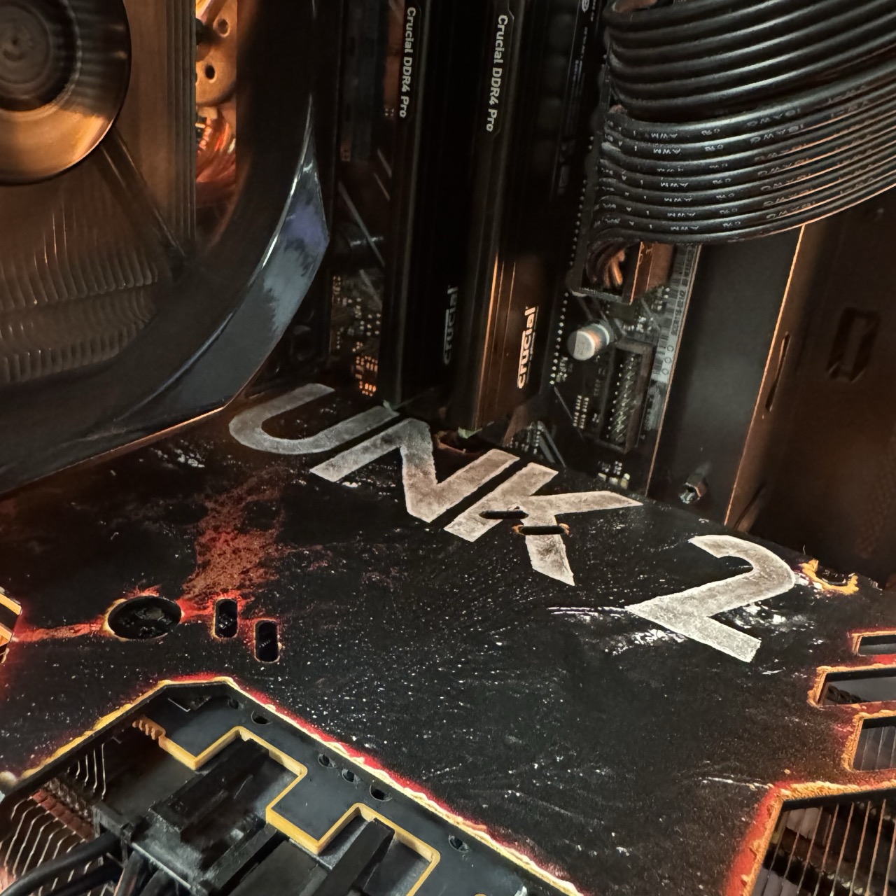 PC Gaming Ricondizionato assemblato ASRock (Ryzen 7 8-core, Radeon RX 7700 XT 12GB, 32GB, 3TB) - Windows 11 - Eccellente - Image 5