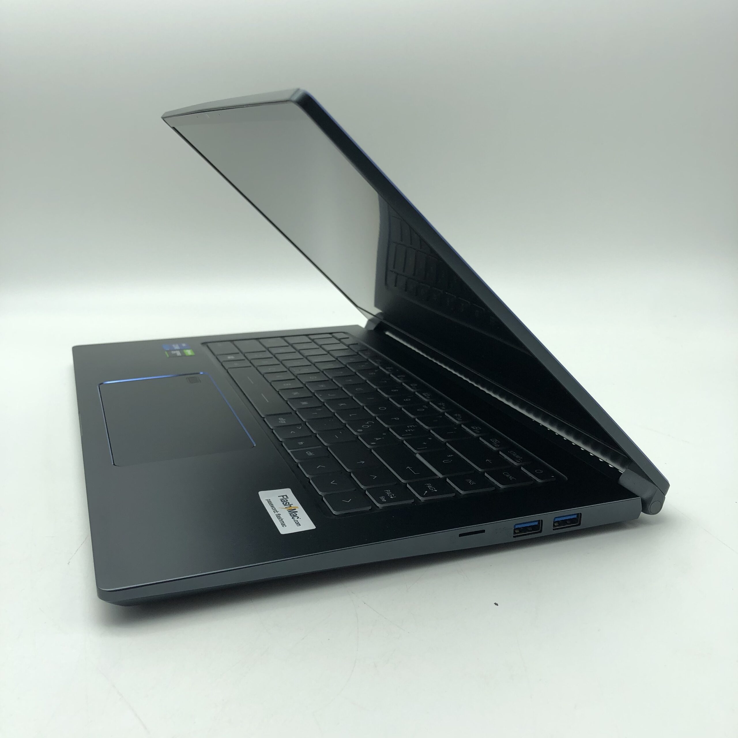 MSI Prestige 15 Ricondizionato (15.6" pollici, i7 14-core, 16GB, 1TB, GTX 1650 4GB) Windows 11 - Eccellente - Image 5
