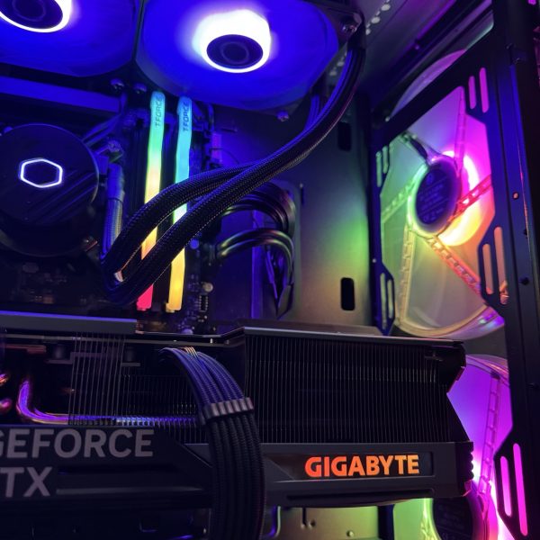PC Gaming Assemblato 4K Ricondizionato Intel (i7-12700K 20-core, 32GB, RTX 4080 SUPER, 3TB) - Windows 11 - Ottimo - Image 4