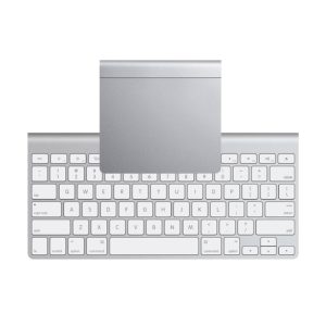 Apple Magic Trackpad + Magic Keyboard (1a Generazione) versione con pile (Ricondizionato)